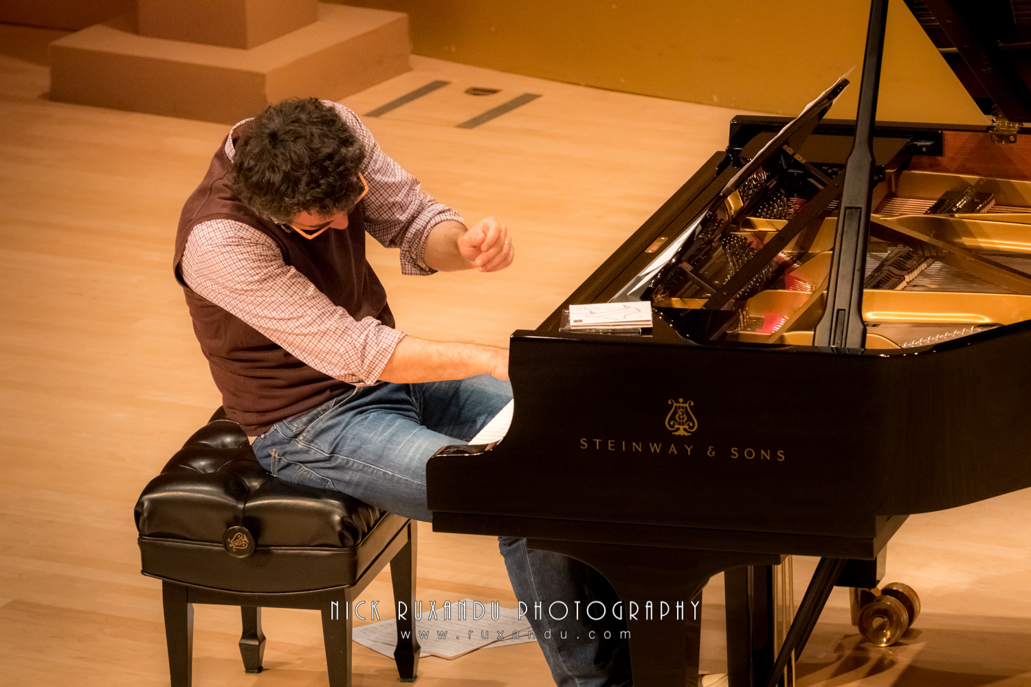 Pianist Teo Milea performing in Montreal (Canada, 2016)