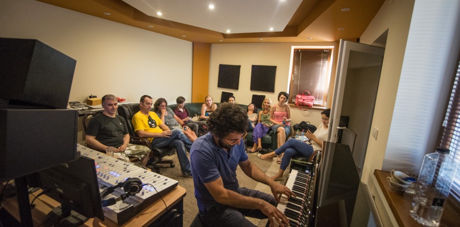 Meeting the artist in the recording studio: Teo Milea on Open Minds and a new video